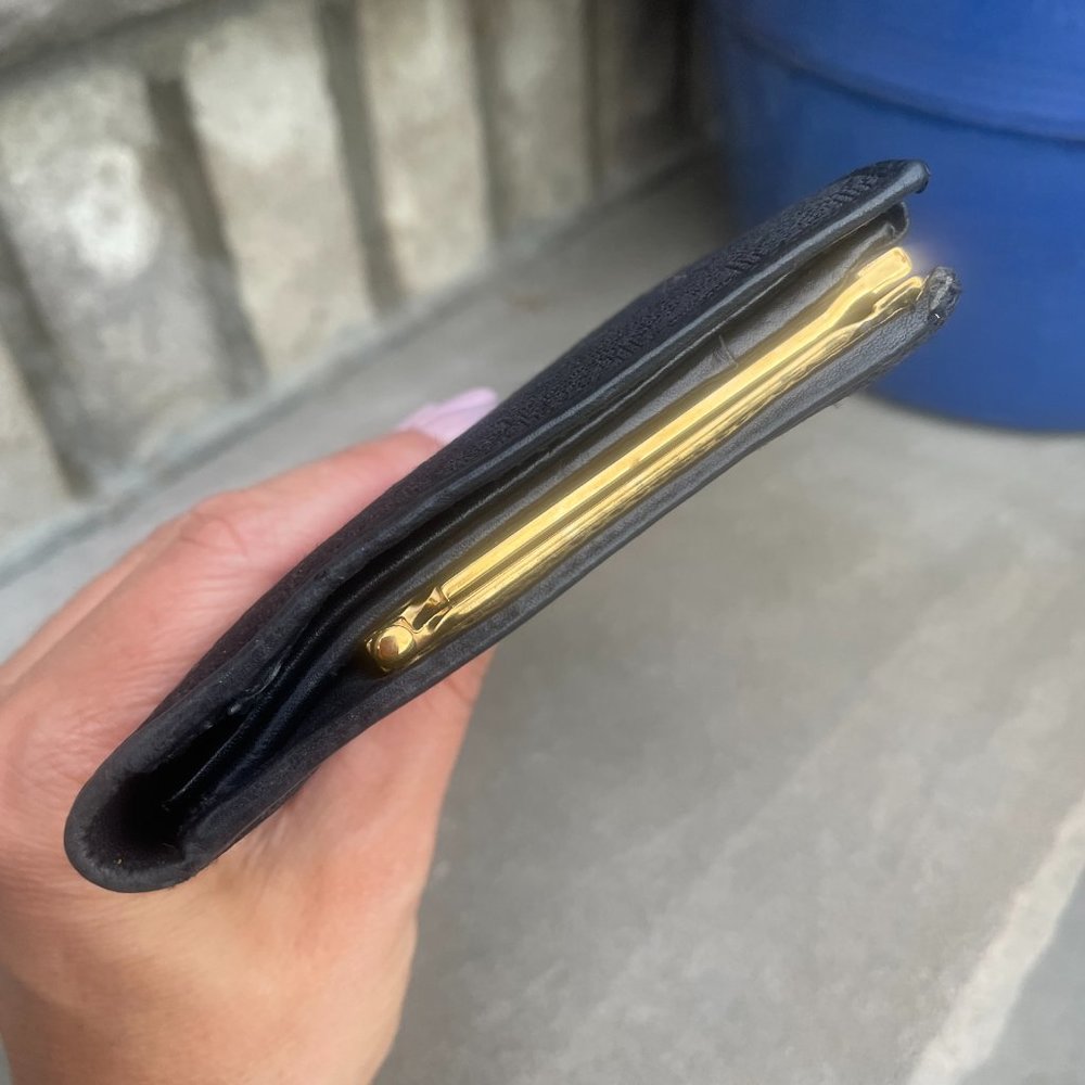 Gucci Vintage Rare Long Wallet w/ Kiss Lock - EUC! - Picture 6 of 16